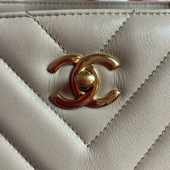 CHANEL Taupe CC Lambskin Chevron Quilted Leather Chain Statement Shopper Tote - Picture 11 of 15